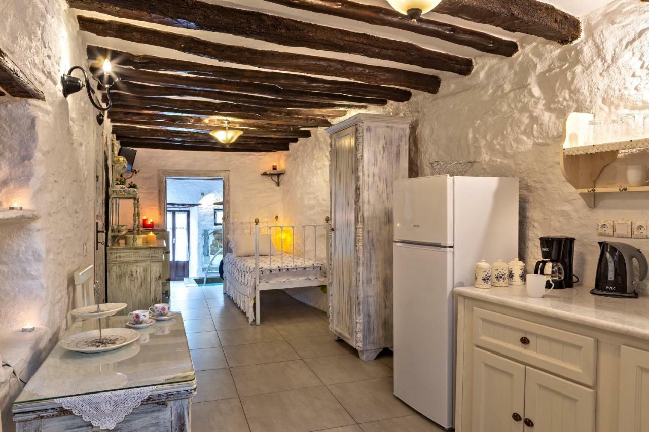 Fimaira 2 Villa แอร์มูโปลี ภายนอก รูปภาพ